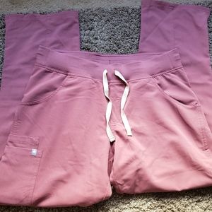 Limited edition Figs mauve medium petite